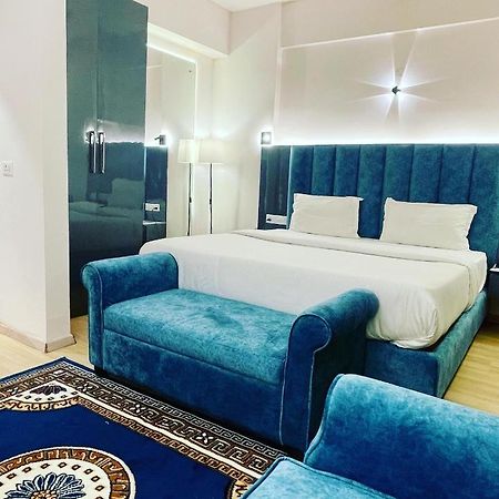 Neel Skye - Couple Friendly - Dlf My Pad, Gomtinagar , Lucknow Aparthotel Exterior photo