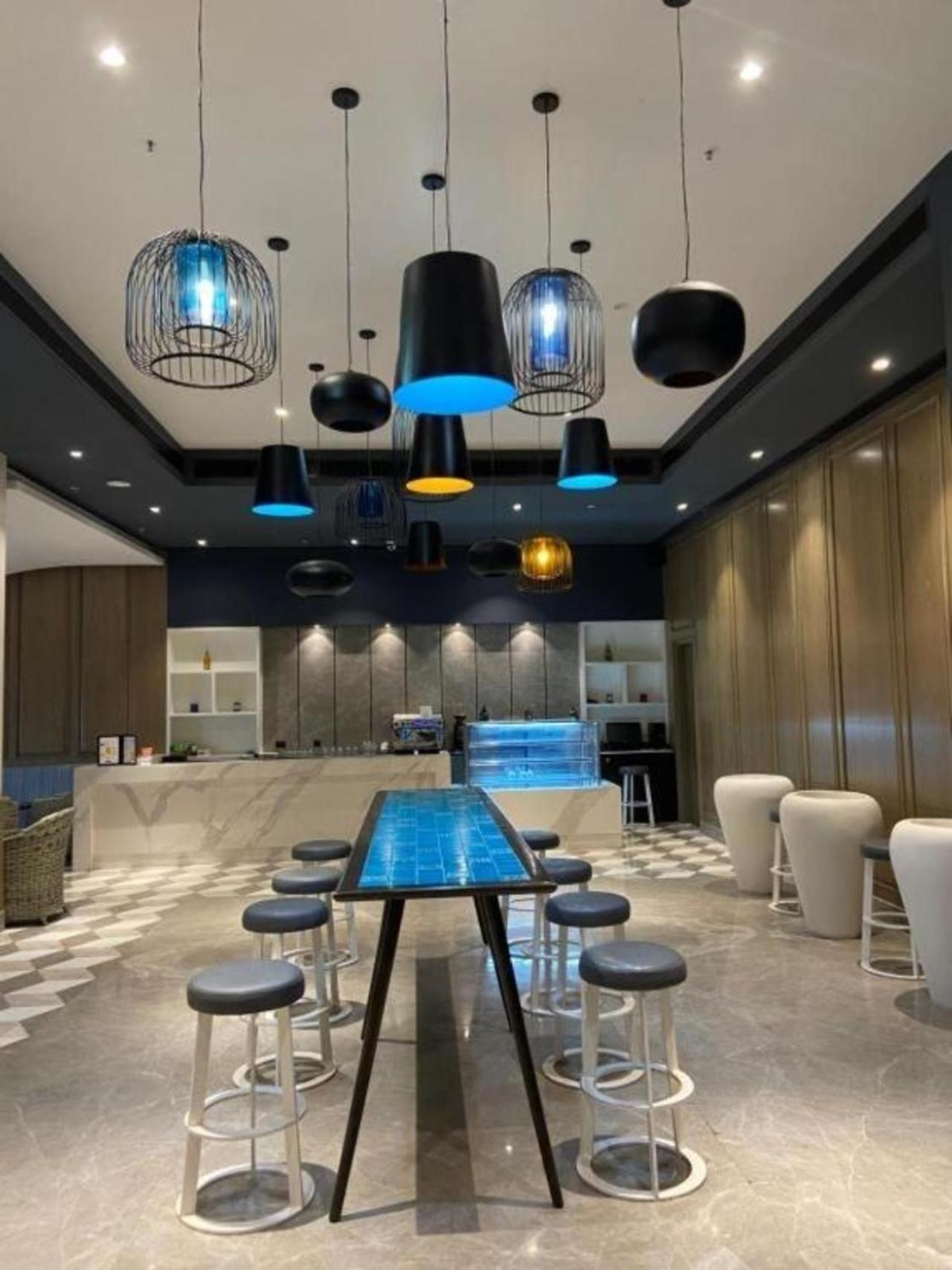 Neel Skye - Couple Friendly - Dlf My Pad, Gomtinagar , Lucknow Aparthotel Exterior photo